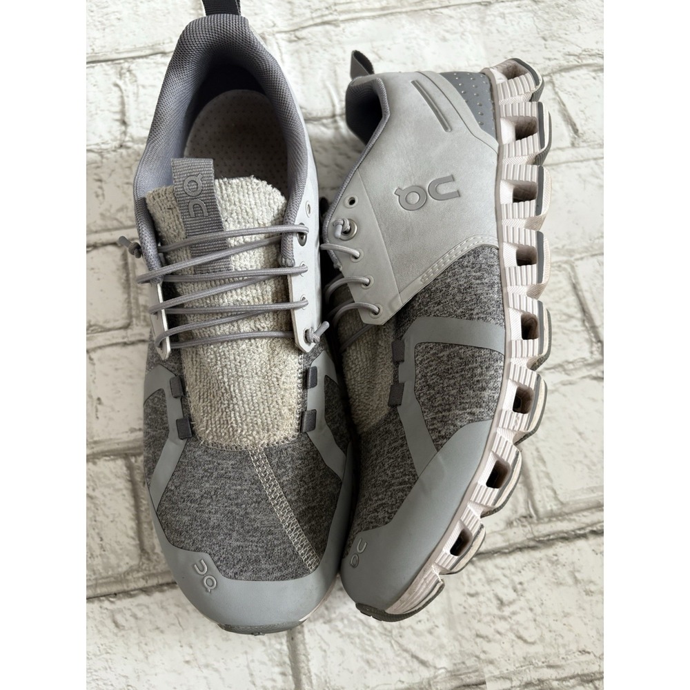 On Women's Cloud 5 Terry Sneakers, Glacier | Lunar, 9 Medium US‎